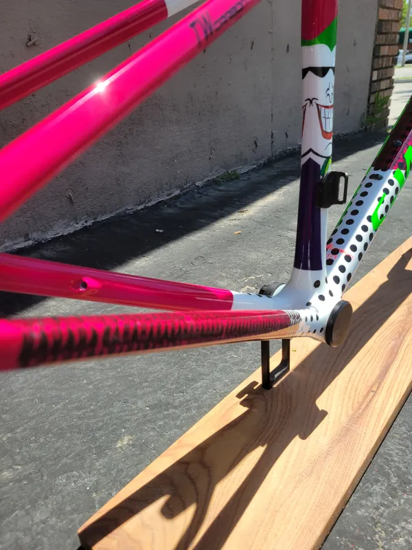 One of One Paint Jobs - SL8 The Joker Bike